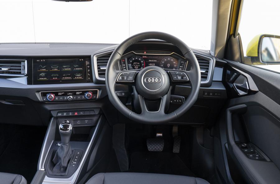 Схема Audi A1 citycarver 2019 года  (UK) (фото 16 из 40)